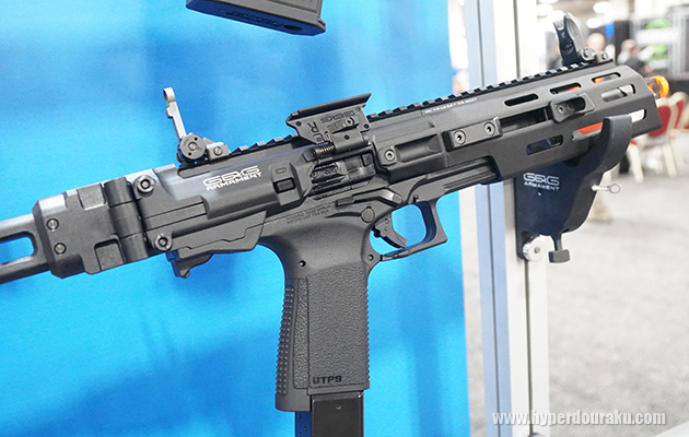 エジェクションポート