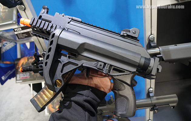 ストックを折りたたんだ状態