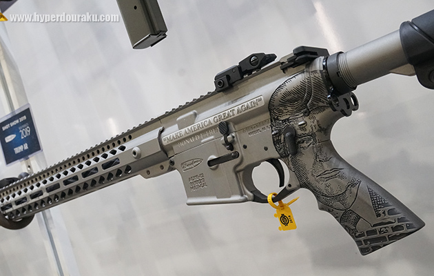 ARのグリップにもトランプ!!