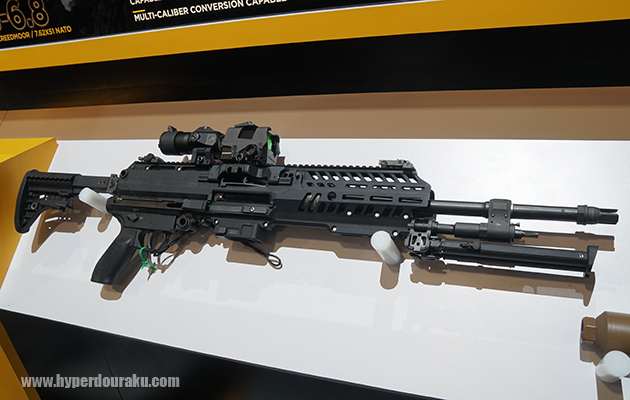 給弾はベルト方式