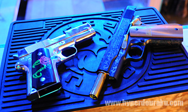 バラの刻印グリップ