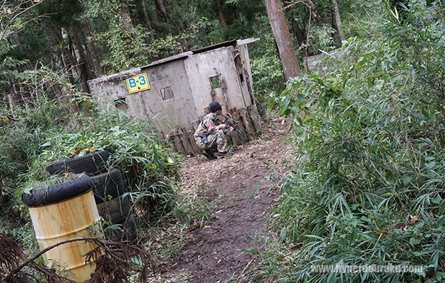 ドラム缶やタイヤなど