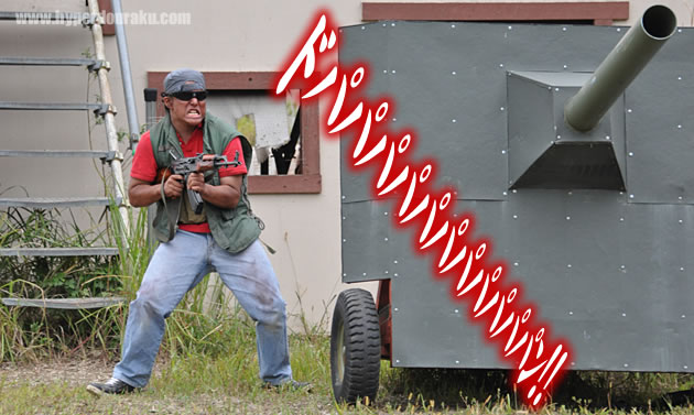 AKを凄い形相で乱射