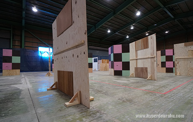 一枚板のバリケ