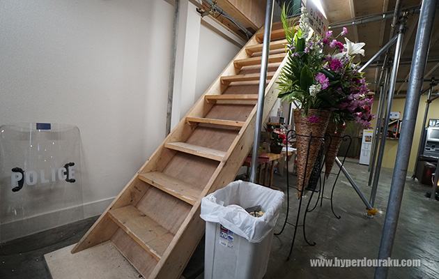 階段はなんと、taapで使用されていたもの