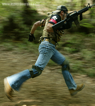 ダッシュして敵に自分の居場所を分からないように常に移動