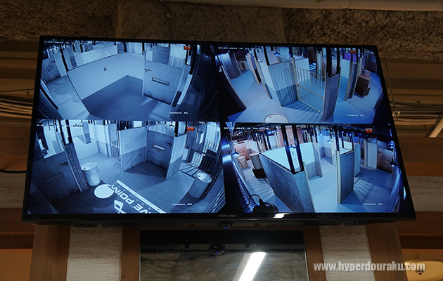 モニターを観戦