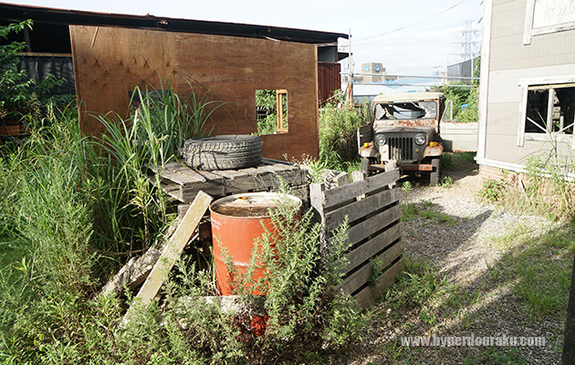 フィールド中央にバリケード