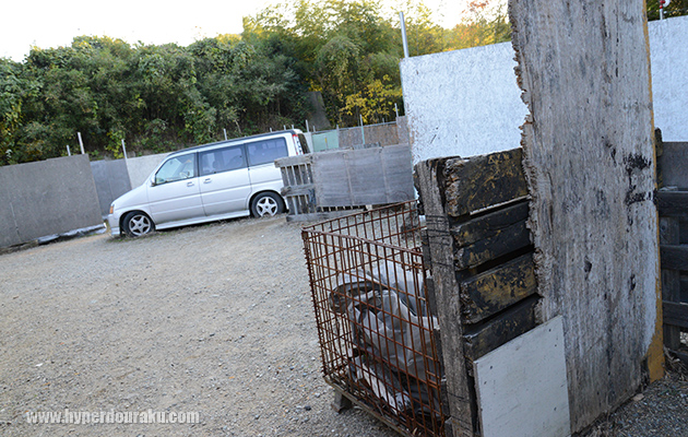 車がバリケード