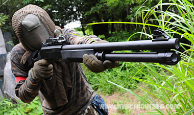 中華製のベネリM4