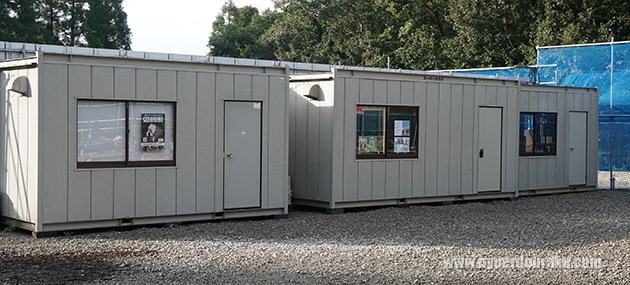 受付事務所と更衣室