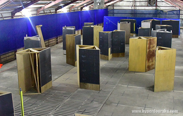 インドアとアウトドアを併設