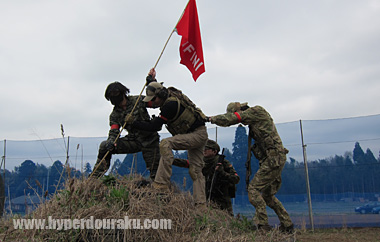 フラッグを指定の場所に設置