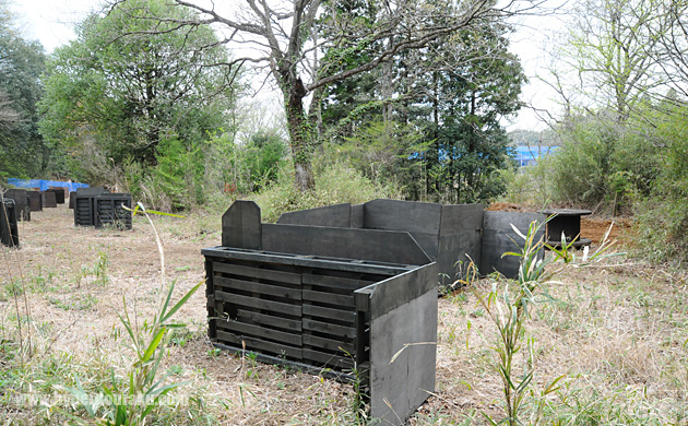 奥になると比較的平坦な地形