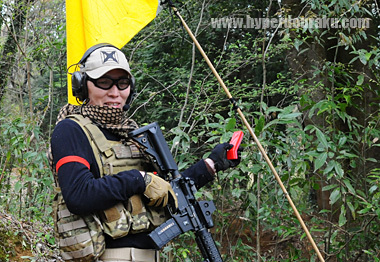 フラッグは移動式　電子ホイッスル