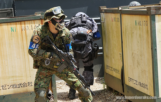 無線機を使用した航空支援