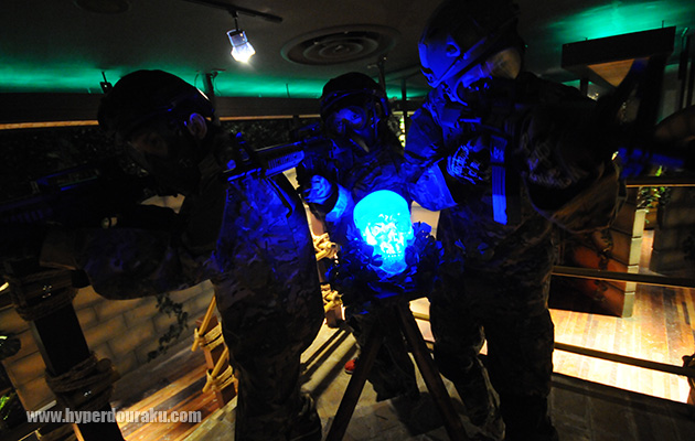 祭壇の上からはフィールドを見渡せる