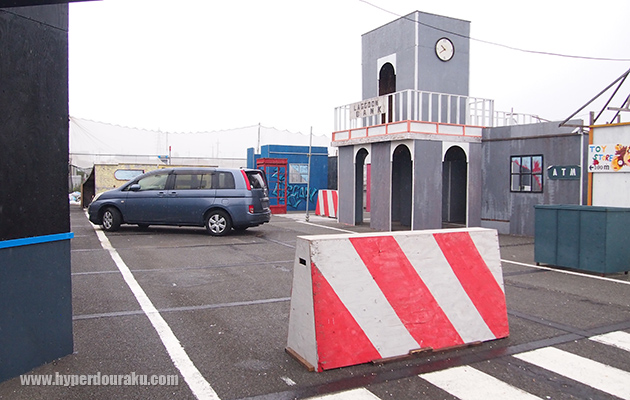 開けた大通りエリア