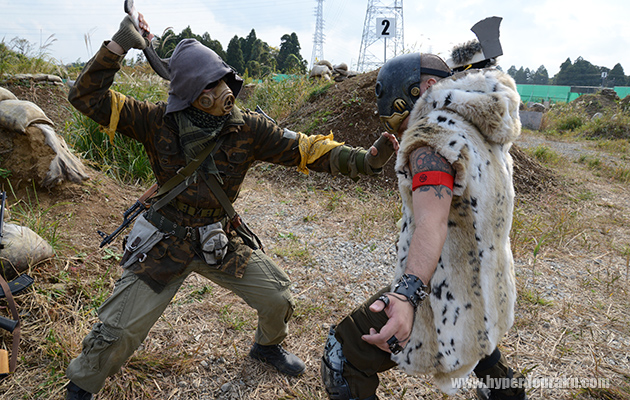 スポンジ製ククリナイフ