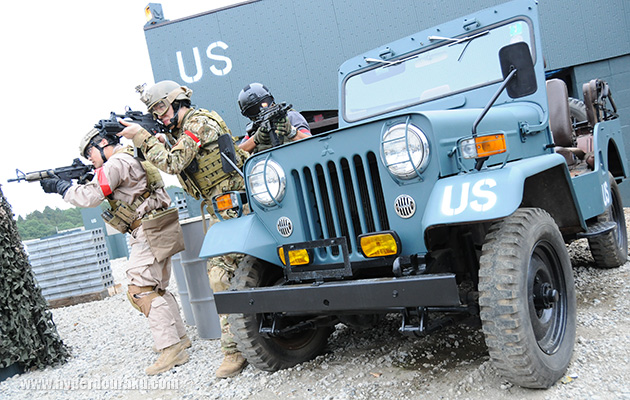 ジープの廃車を置く