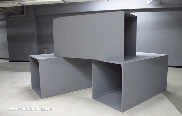 土管のようなバリケード