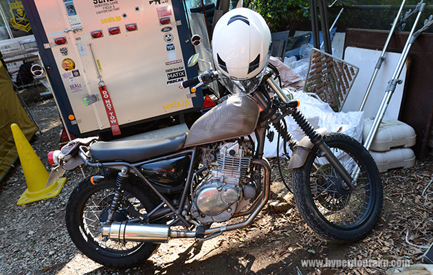 スズキのグラストラッカー