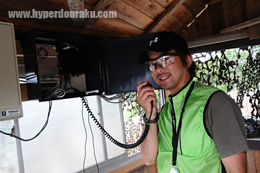 レイド店長の武石氏がアナウンス