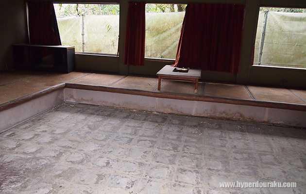 畳敷きのエリア