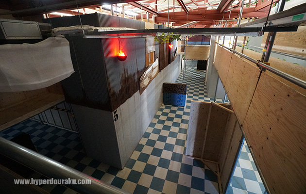 中央櫓に続くキャットウォーク