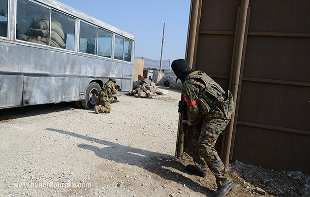 バスジャック突入戦