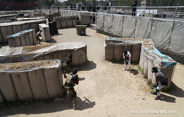 ヘスコ防壁による基地のよう