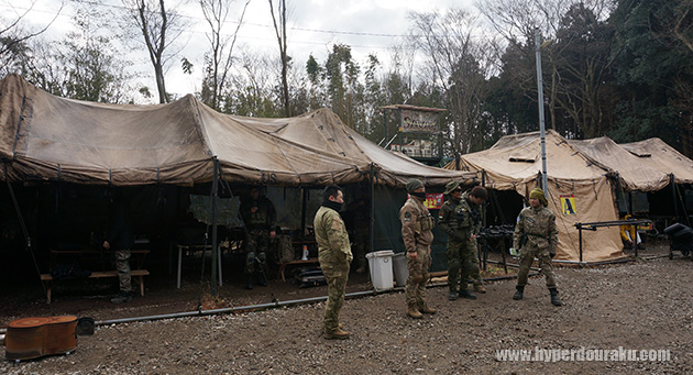 セーフティエリアはテント