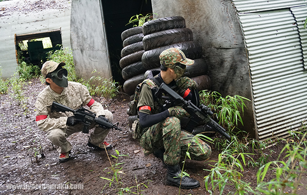 航空基地のハンガー