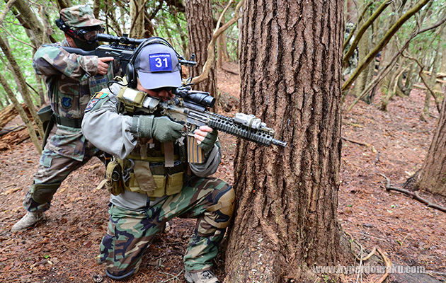 カバーしあって