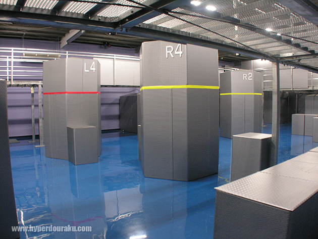 スライディングも可能