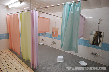 シャワールーム
