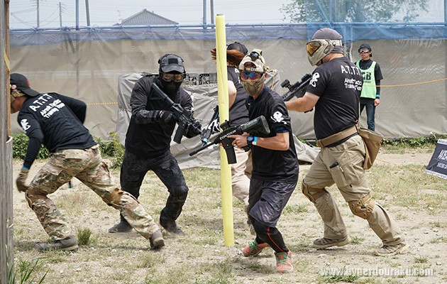 有利なポジションにダッシュ