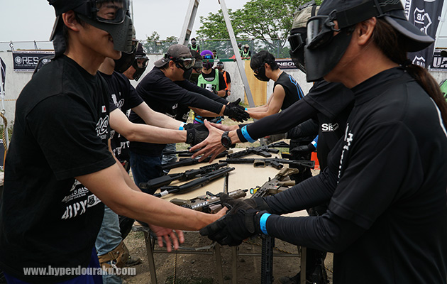 健闘を称えて試合終了