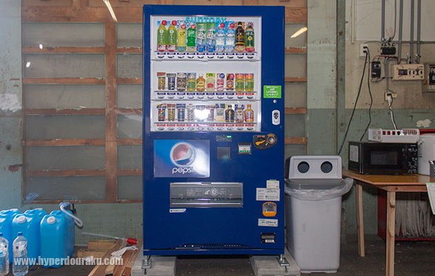 ドリンクの自販機