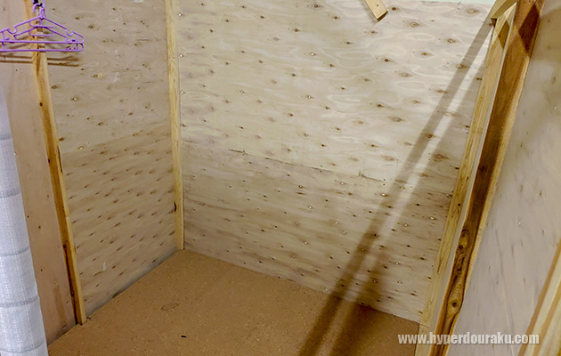 更衣室は男女別