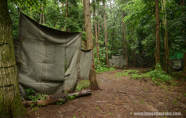 ODのテント生地がバリケード