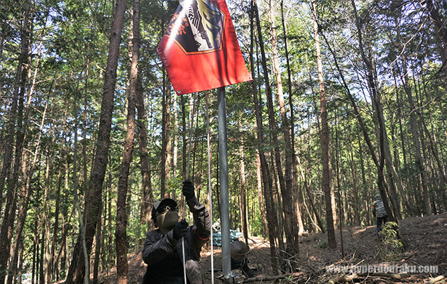 Bスタート付近のフラッグ