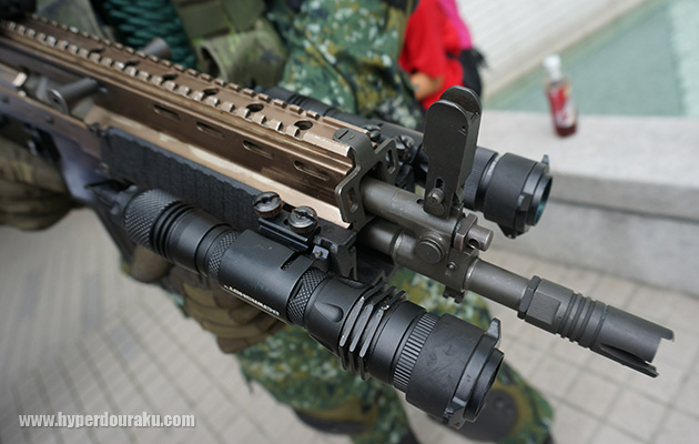 フリップアップのフロントサイト