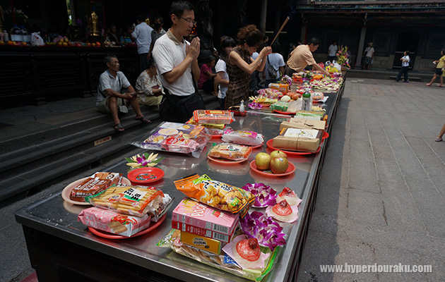 神様はお菓子好き