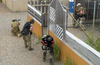 壁際の攻防が熱い!!