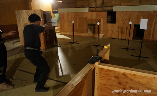 シューティングプレートを使用しての射撃訓練