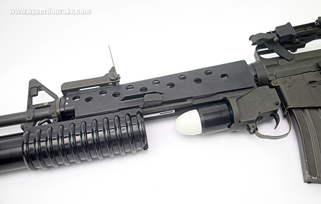 グレネードの装填