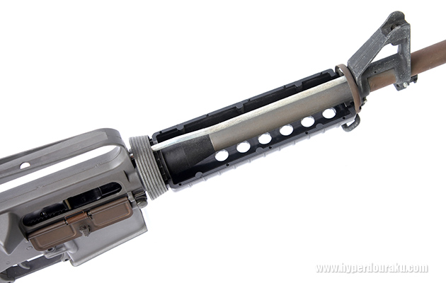 ハンドガード内