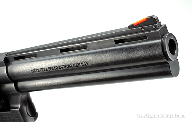 コルト パイソンのベンチレーテッドリブ付きバレル