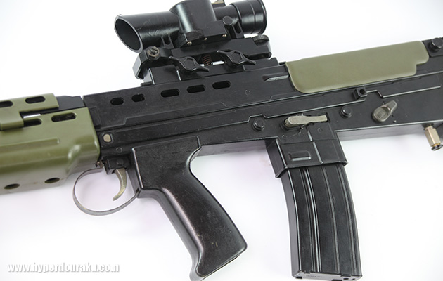 マガジンキャッチ